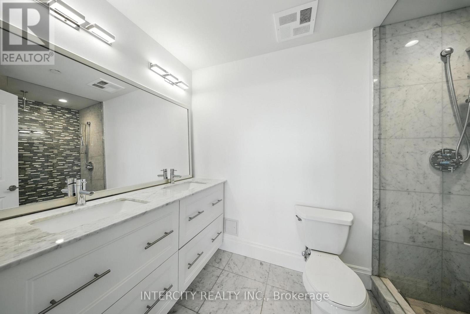 Ph15 - 7608 Yonge Street, Vaughan, Ontario  L4J 0J5 - Photo 14 - N12452789
