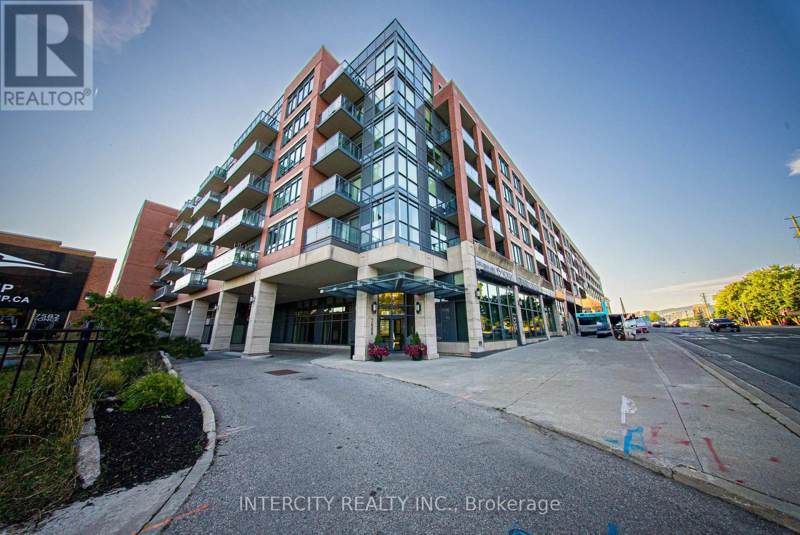 Ph15 - 7608 Yonge Street, Vaughan, Ontario  L4J 0J5 - Photo 46 - N12452789