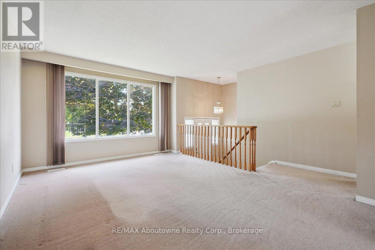 14 Norman Avenue, Halton Hills, Ontario  L7J 2R4 - Photo 10 - W12451487