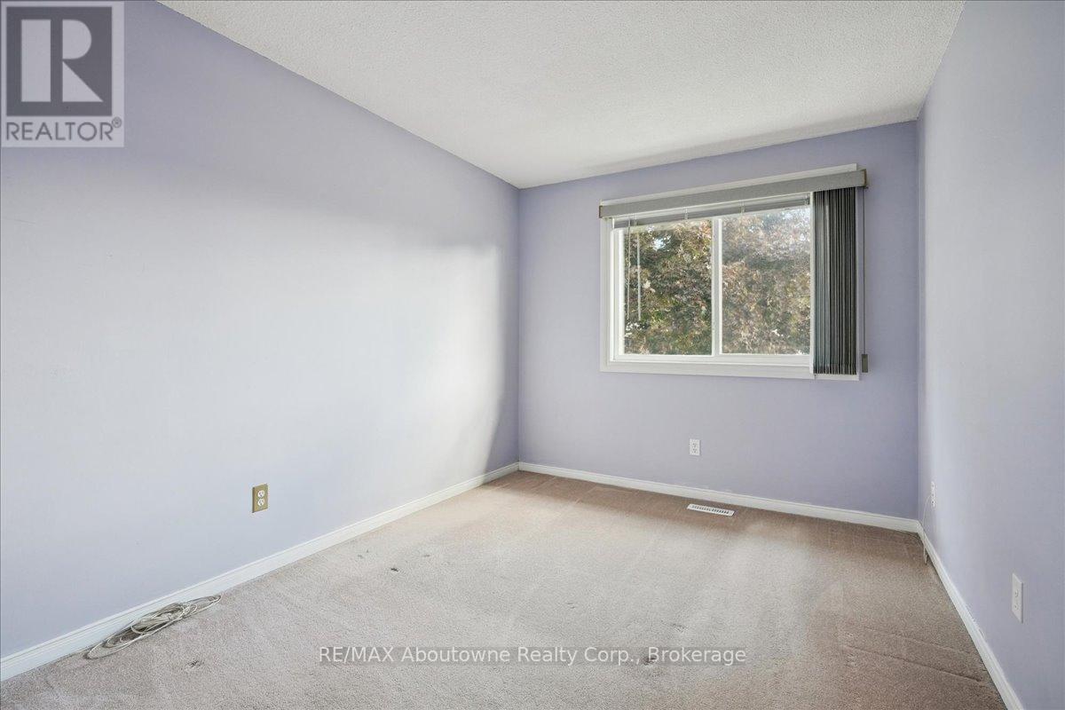 14 Norman Avenue, Halton Hills, Ontario  L7J 2R4 - Photo 24 - W12451487