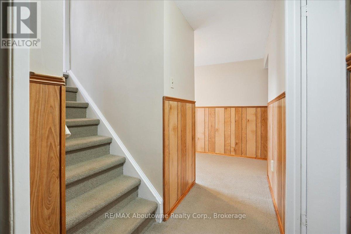 14 Norman Avenue, Halton Hills, Ontario  L7J 2R4 - Photo 28 - W12451487