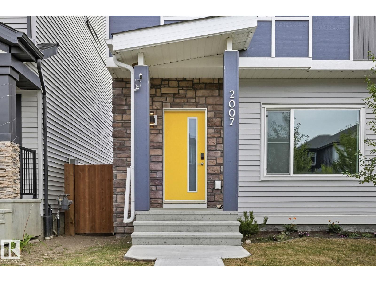2007 160 St Sw, Edmonton, Alberta  T6W 4E7 - Photo 2 - E4461371