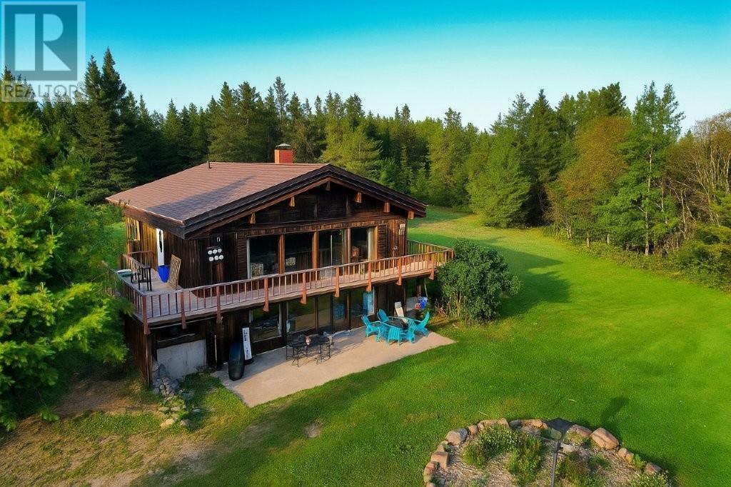 522 Hill Road N, Kaministiquia, Ontario