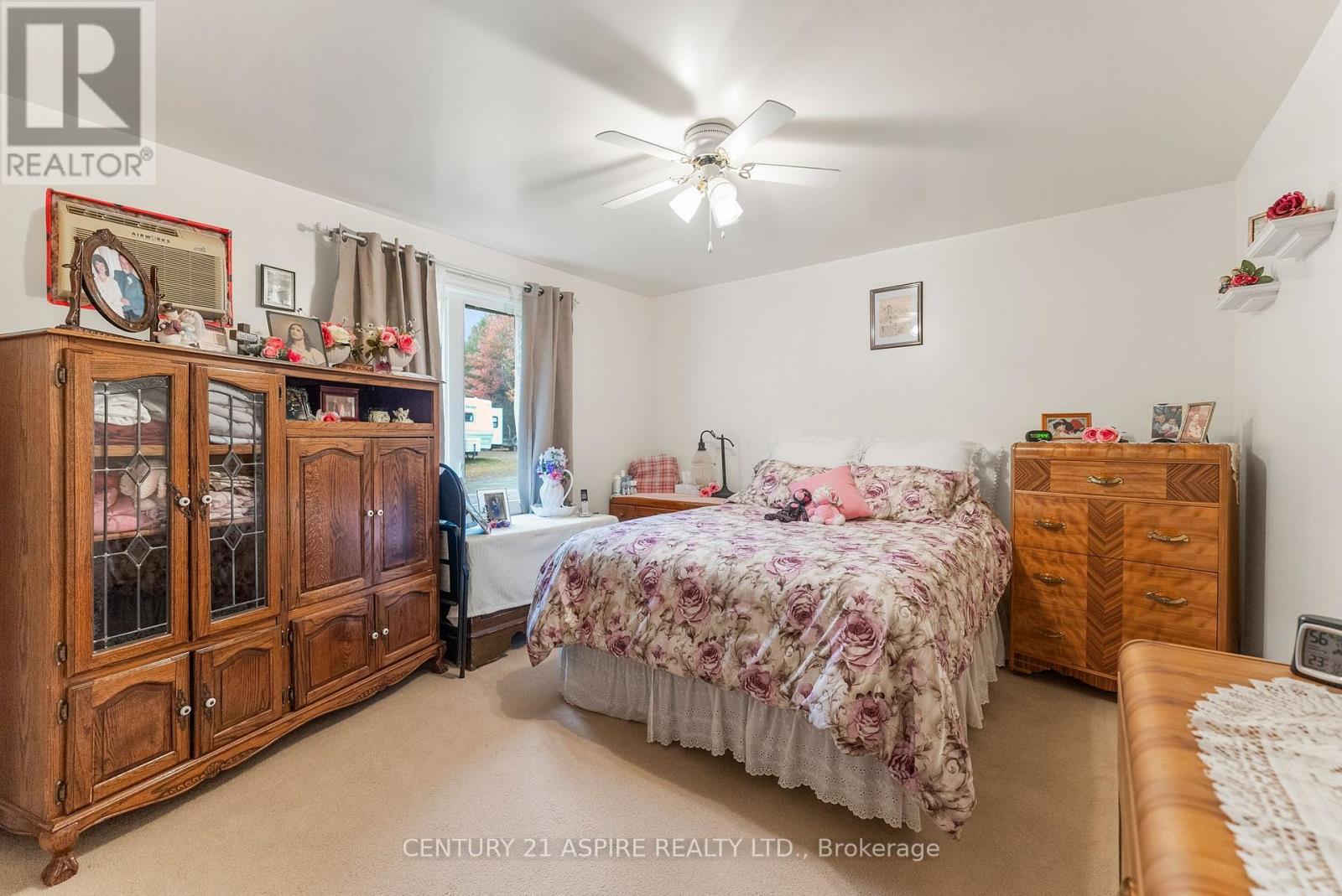 33 Micks Road, Madawaska Valley, Ontario  K0J 1L0 - Photo 19 - X12452912