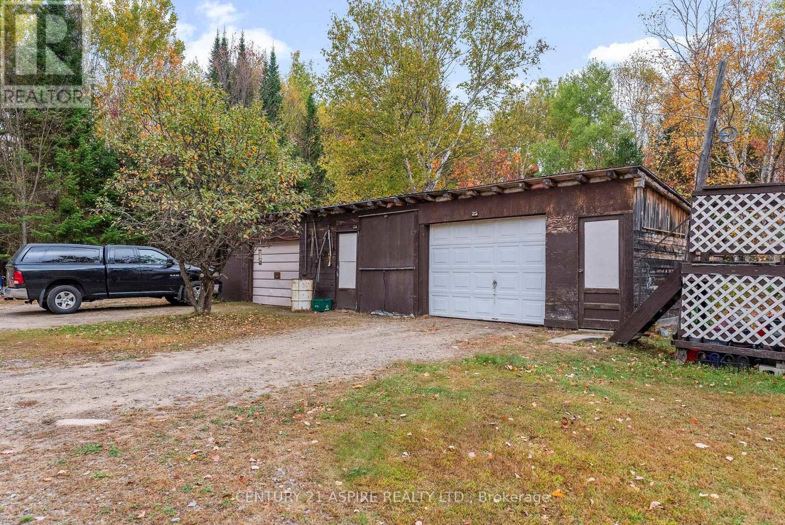 33 Micks Road, Madawaska Valley, Ontario  K0J 1L0 - Photo 26 - X12452912