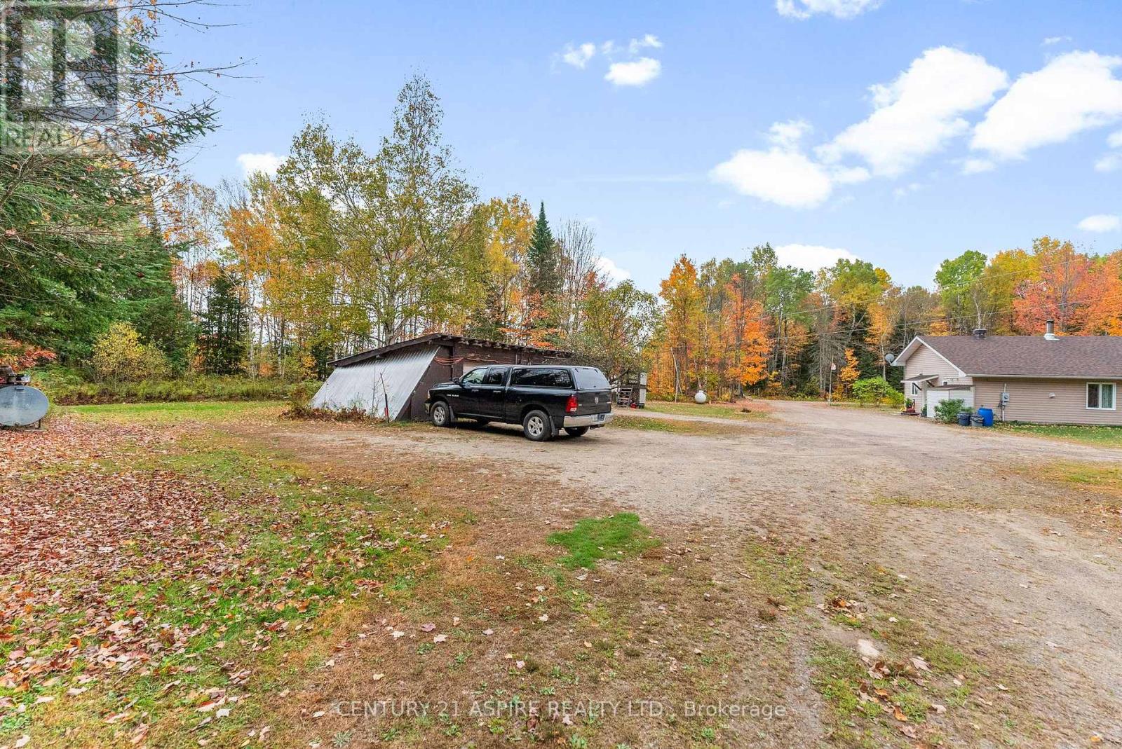 33 Micks Road, Madawaska Valley, Ontario  K0J 1L0 - Photo 29 - X12452912