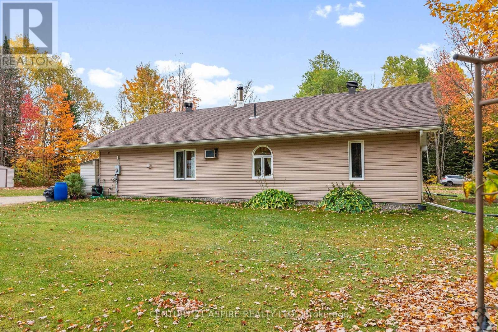 33 Micks Road, Madawaska Valley, Ontario  K0J 1L0 - Photo 33 - X12452912