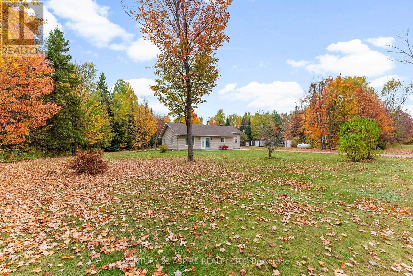33 Micks Road, Madawaska Valley, Ontario  K0J 1L0 - Photo 35 - X12452912