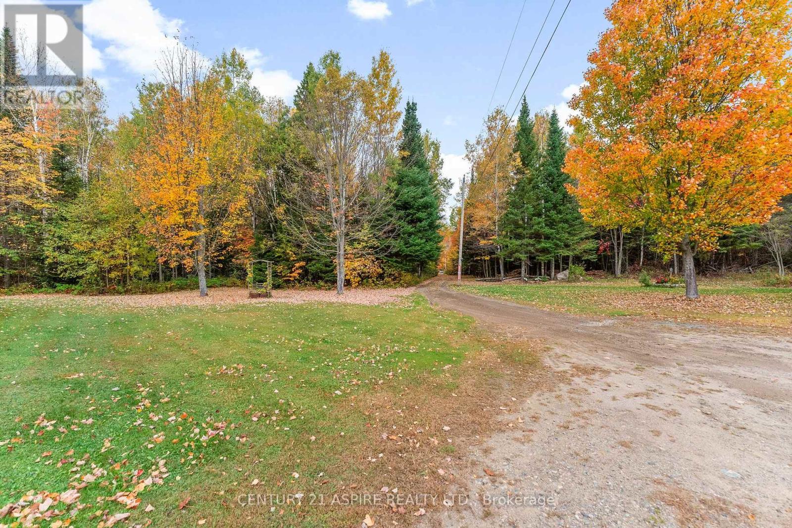 33 Micks Road, Madawaska Valley, Ontario  K0J 1L0 - Photo 36 - X12452912