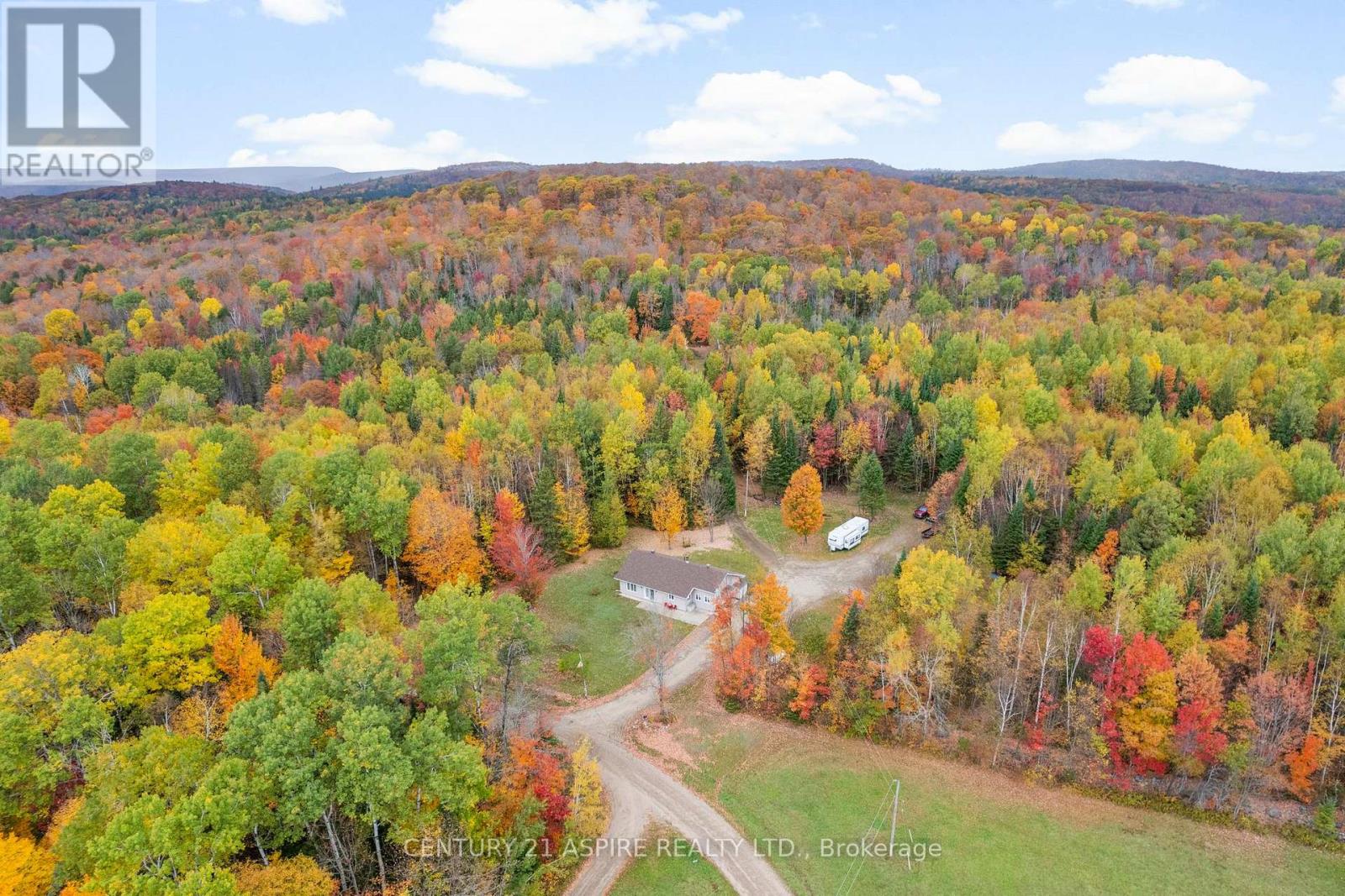33 Micks Road, Madawaska Valley, Ontario  K0J 1L0 - Photo 38 - X12452912