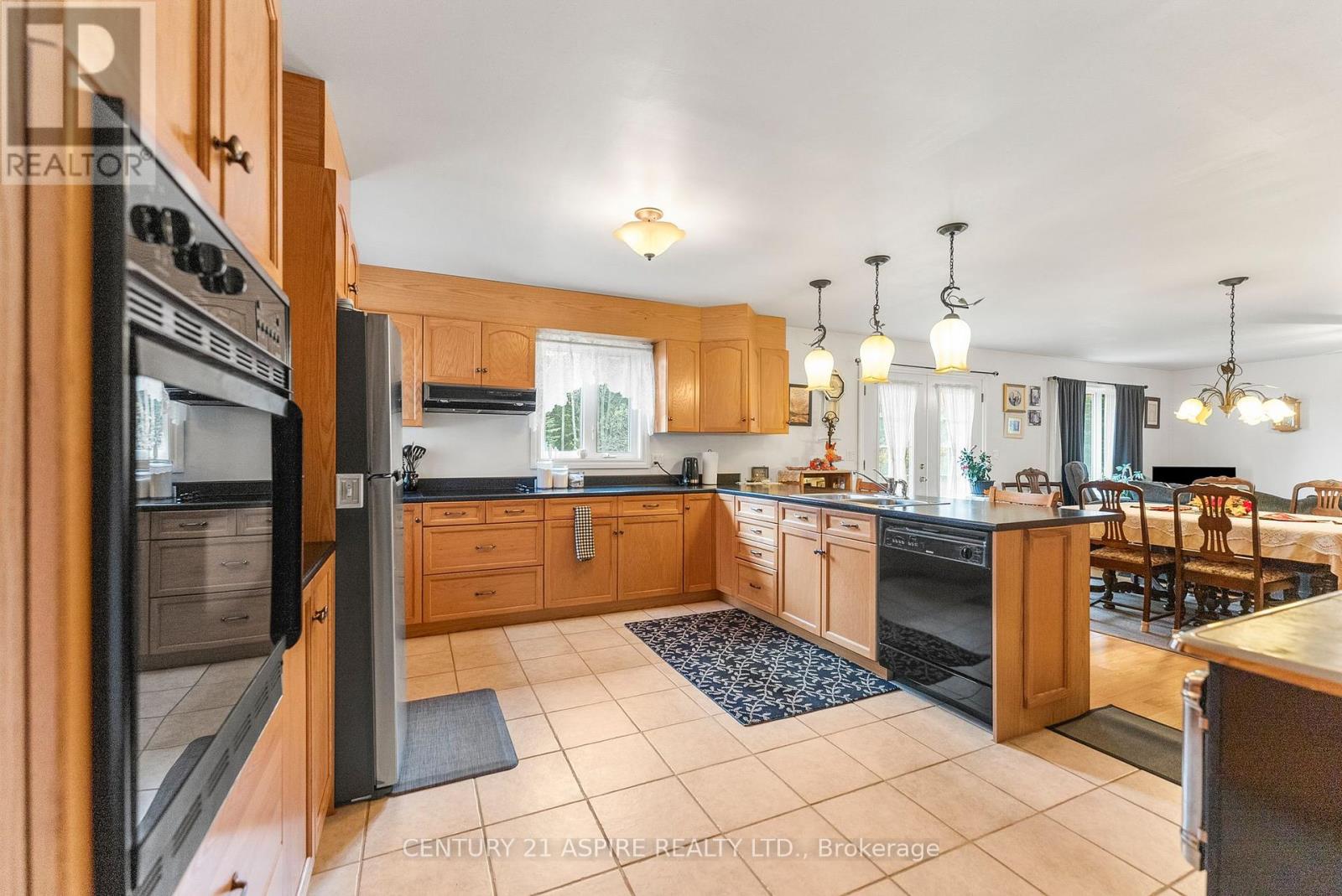 33 Micks Road, Madawaska Valley, Ontario  K0J 1L0 - Photo 9 - X12452912
