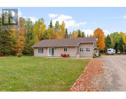 33 MICKS ROAD, Madawaska Valley, Ontario