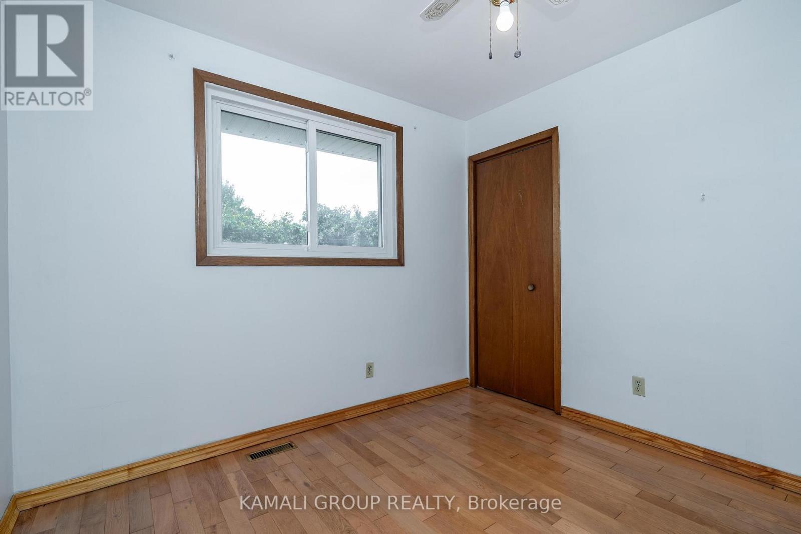 638 Carlton Street, St. Catharines, Ontario  L2M 4Y5 - Photo 9 - X12449889