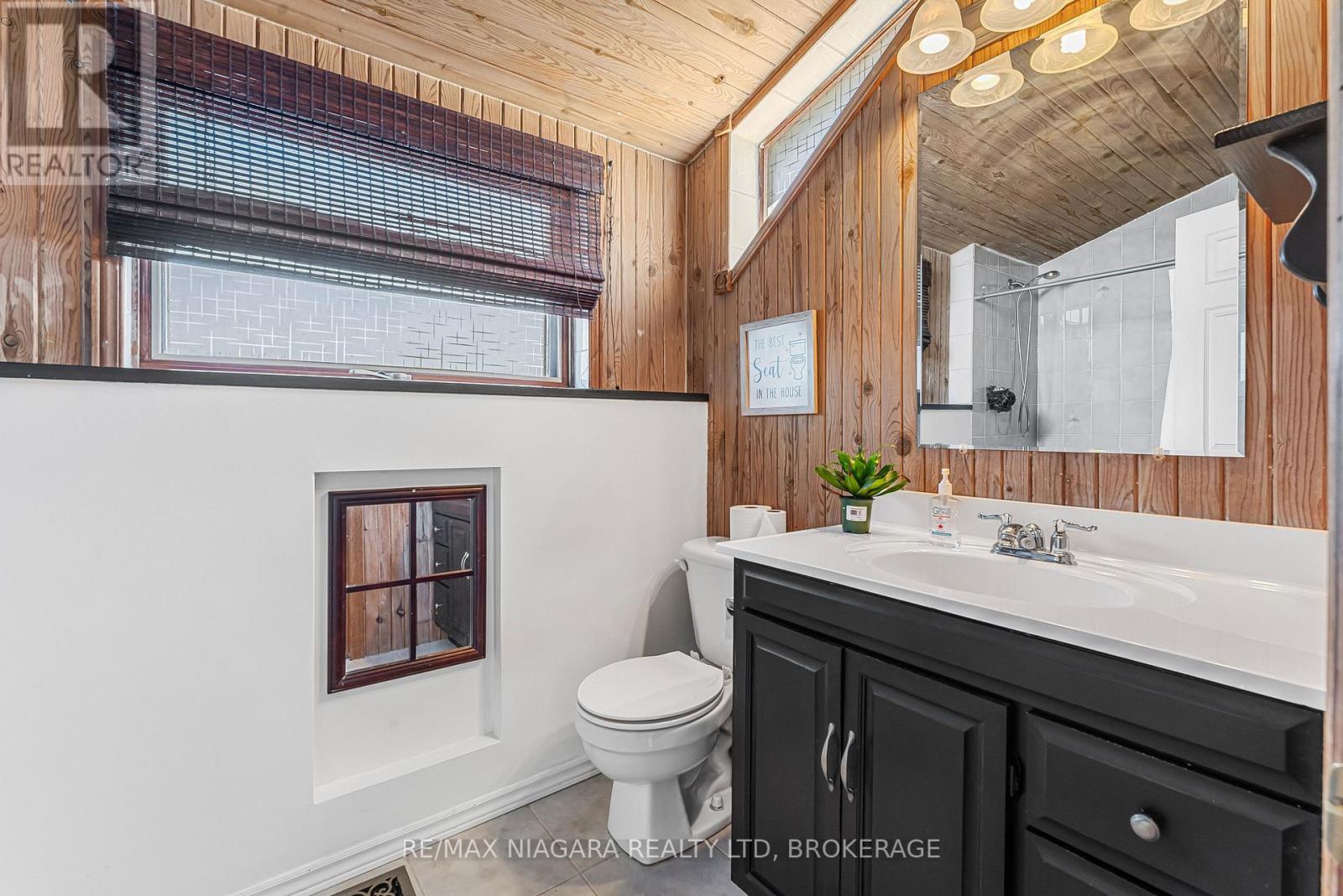 29 Marlatts Road, Thorold, Ontario  L2V 1M9 - Photo 11 - X12452873