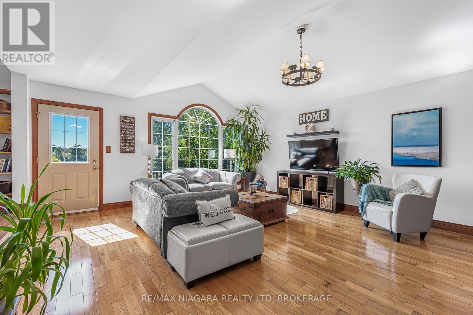29 Marlatts Road, Thorold, Ontario  L2V 1M9 - Photo 21 - X12452873