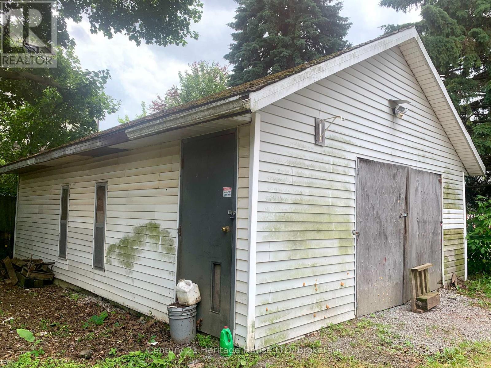 4624 Jepson Street, Niagara Falls, Ontario  L2E 1J4 - Photo 8 - X12452894