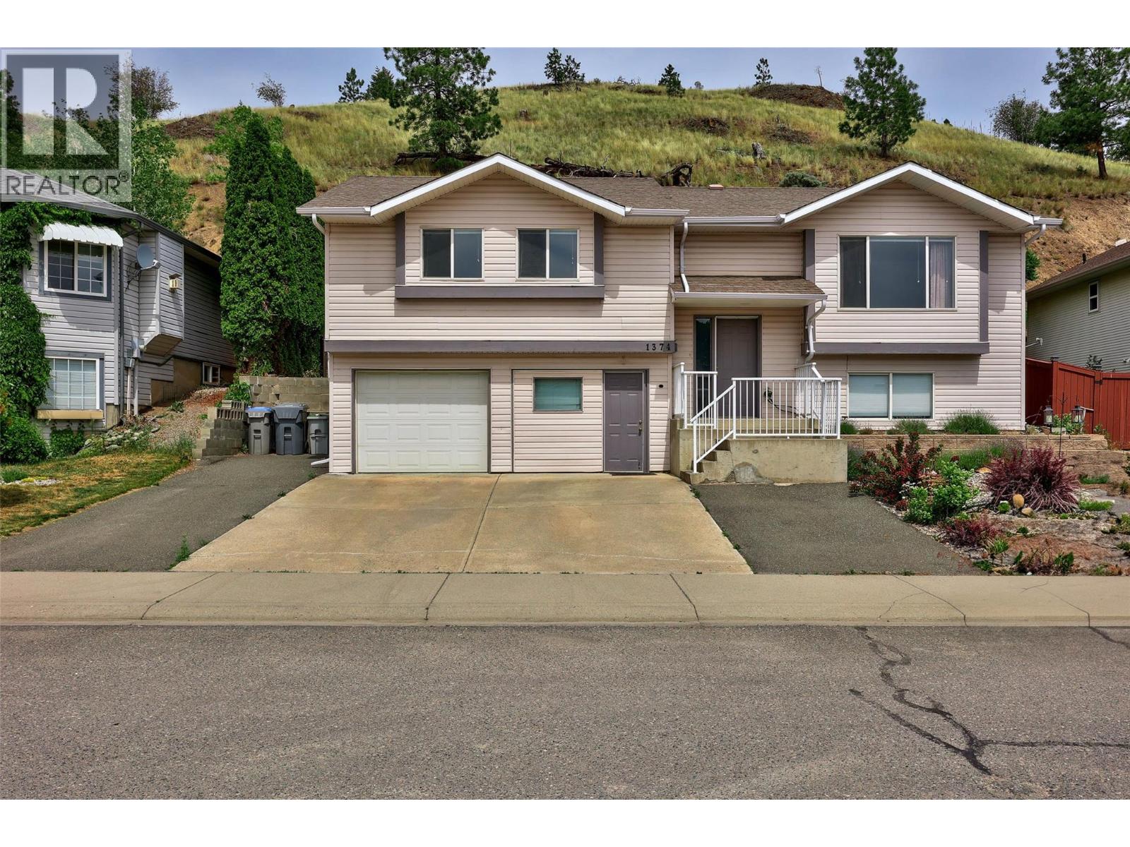 1374 Sunshine Court, Kamloops, British Columbia  V2E 2P9 - Photo 2 - 10364825