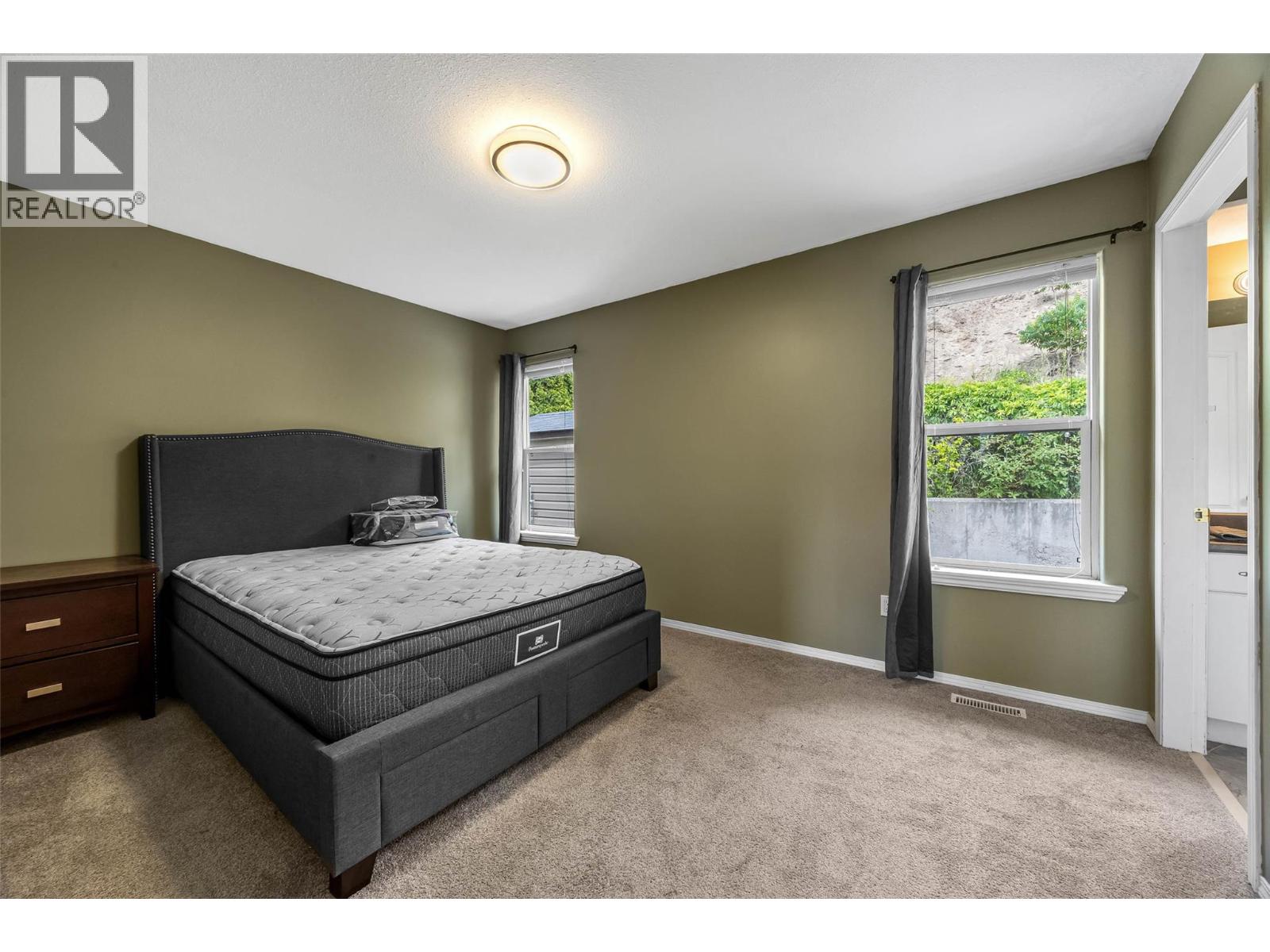 1374 Sunshine Court, Kamloops, British Columbia  V2E 2P9 - Photo 8 - 10364825