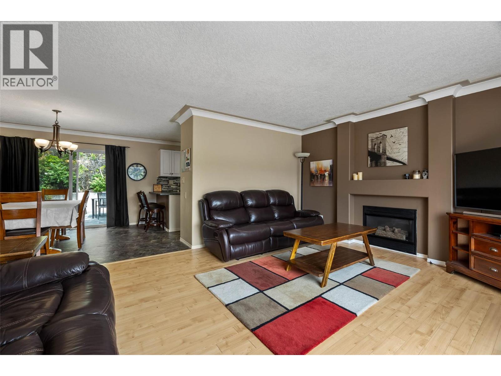 1374 Sunshine Court, Kamloops, British Columbia  V2E 2P9 - Photo 4 - 10364825