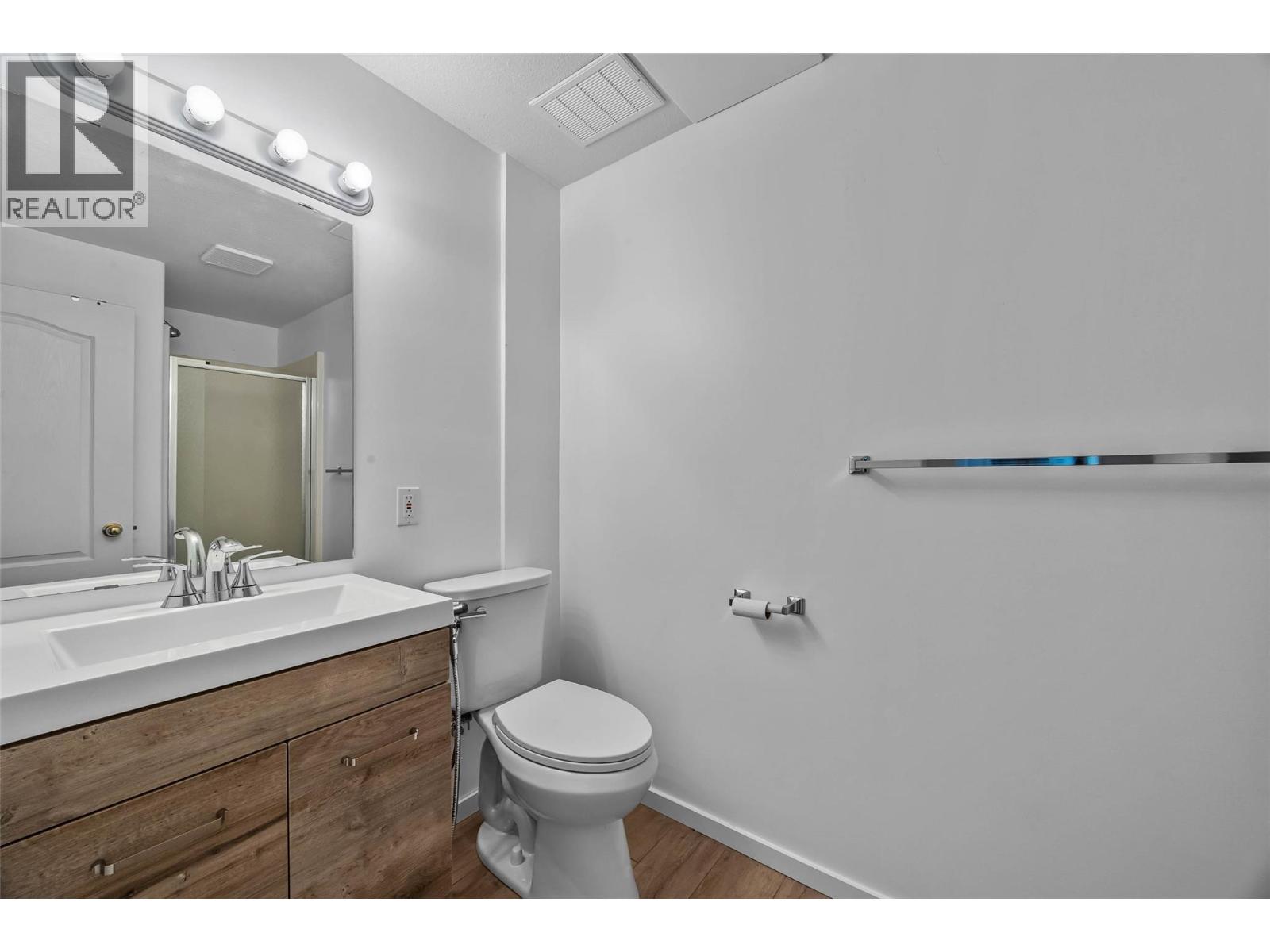 1374 Sunshine Court, Kamloops, British Columbia  V2E 2P9 - Photo 10 - 10364825
