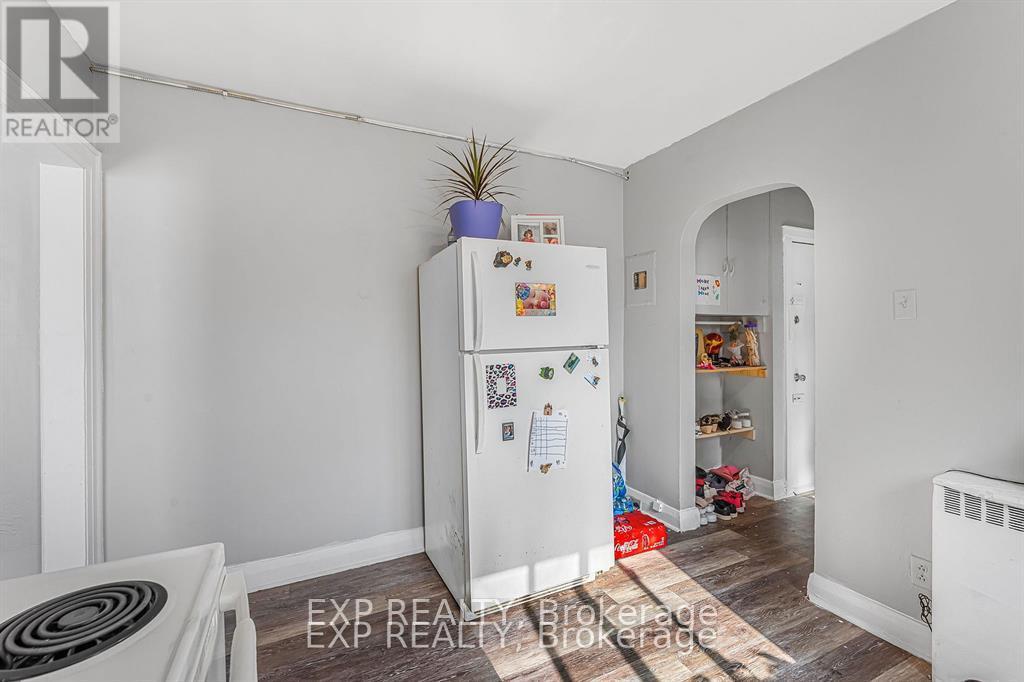 4553 Ferguson Street, Niagara Falls (Downtown), Ontario  L2E 2Y7 - Photo 12 - X12452765