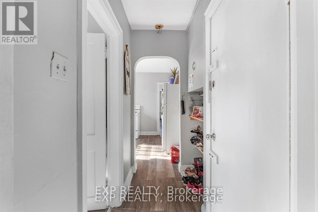 4553 Ferguson Street, Niagara Falls (Downtown), Ontario  L2E 2Y7 - Photo 16 - X12452765