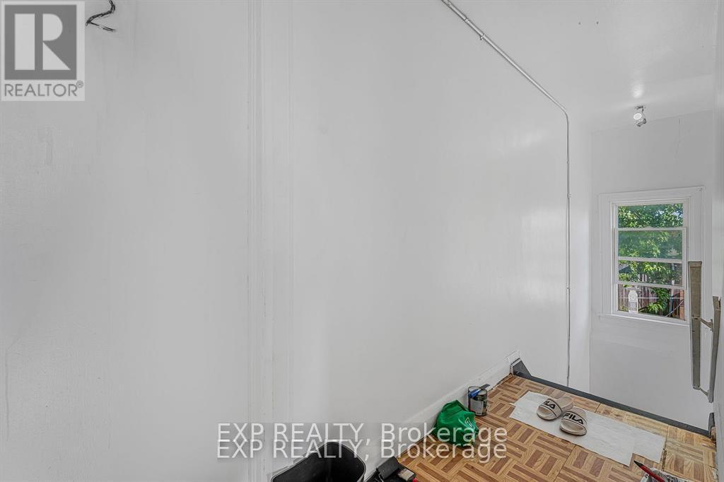 4553 Ferguson Street, Niagara Falls (Downtown), Ontario  L2E 2Y7 - Photo 23 - X12452765
