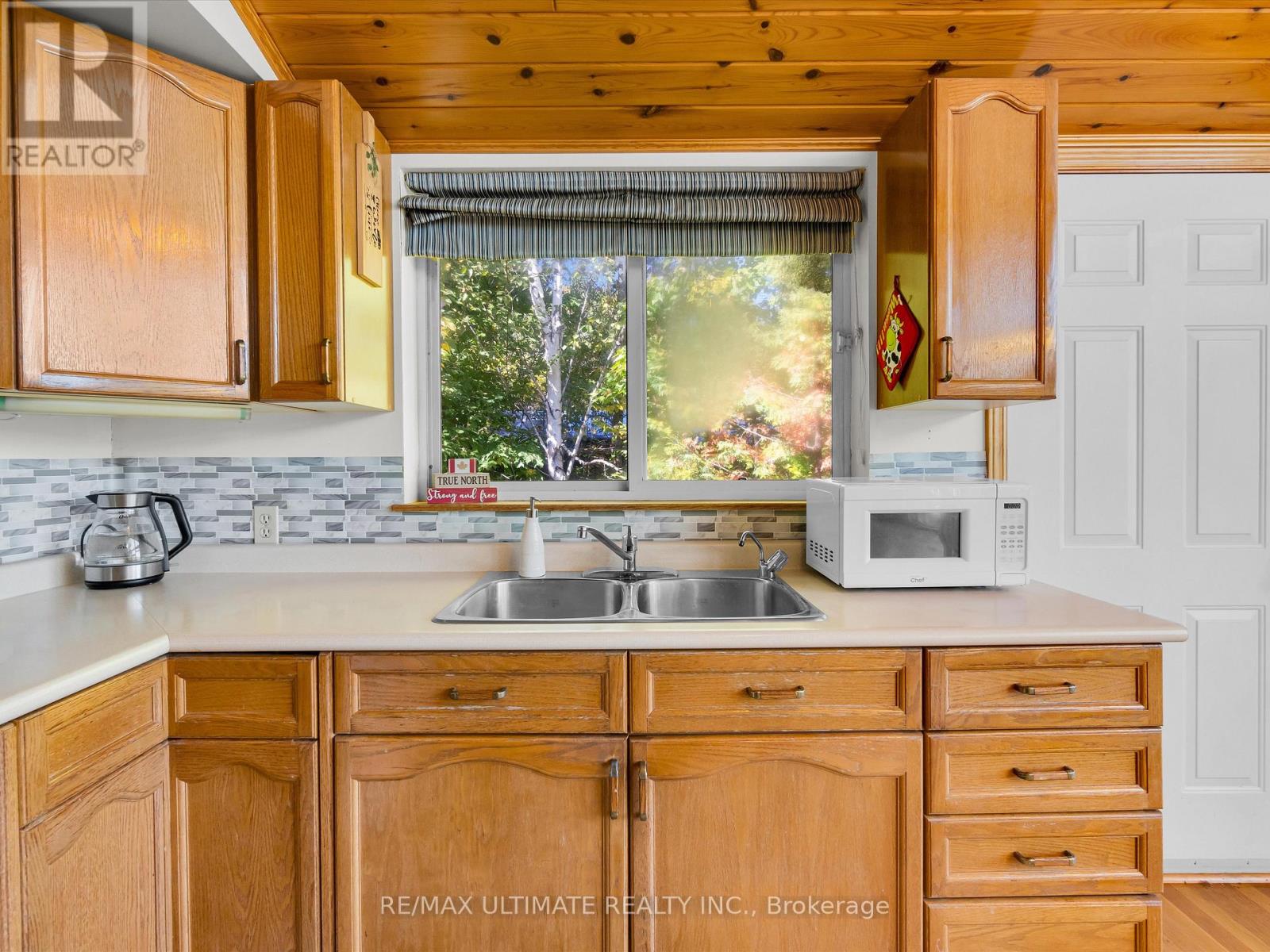 343 Sherwood Drive, Perry, Ontario  P1H 2J6 - Photo 17 - X12452775