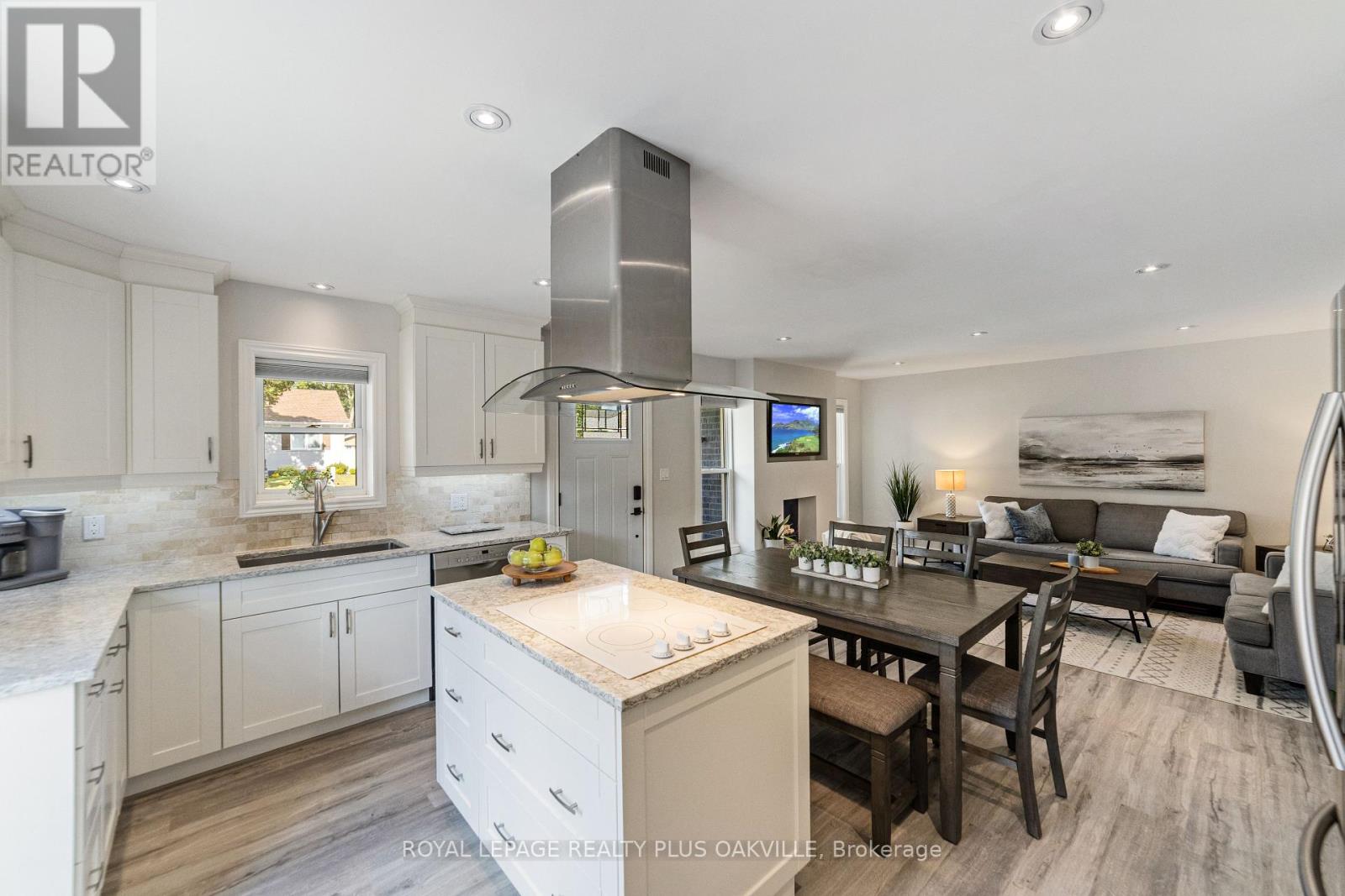 149 West 32nd Street, Hamilton (Westcliffe), Ontario  L9C 5H1 - Photo 11 - X12452785