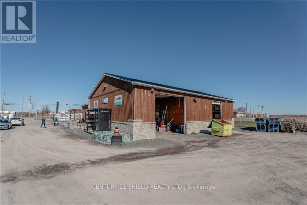 1420 Boundary Road, Cornwall, Ontario  K6H 7P8 - Photo 9 - X12452814