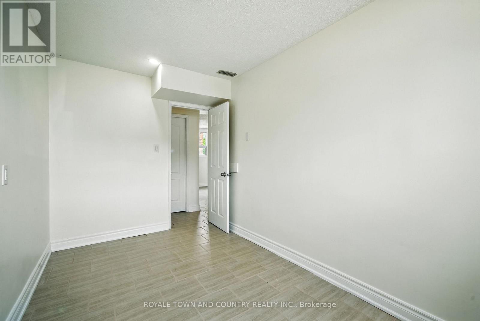 2 - 88 Mary Street W, Kawartha Lakes, Ontario  K9V 5G3 - Photo 20 - X12340226