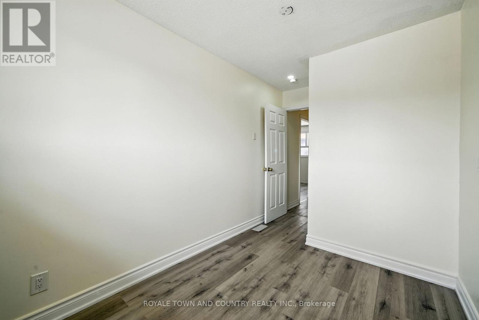 2 - 88 Mary Street W, Kawartha Lakes, Ontario  K9V 5G3 - Photo 23 - X12340226