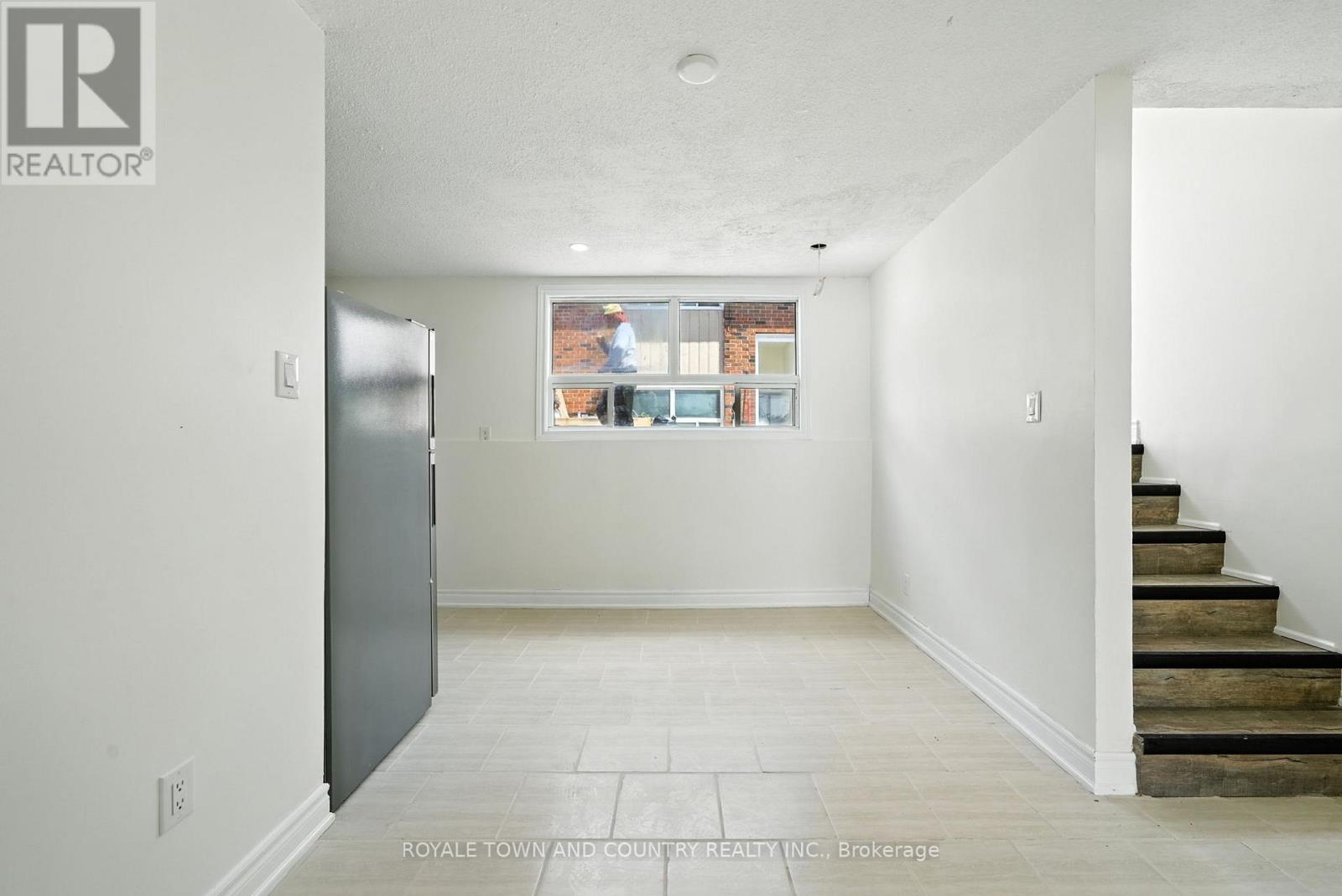 2 - 88 Mary Street W, Kawartha Lakes, Ontario  K9V 5G3 - Photo 8 - X12340226