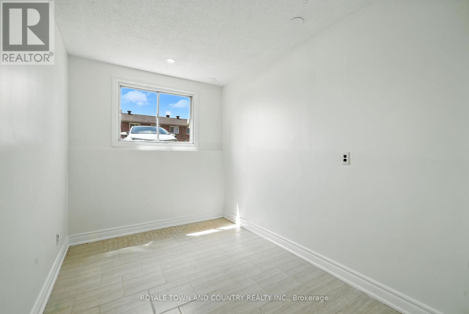 1 - 88 Mary Street W, Kawartha Lakes, Ontario  K9V 5G3 - Photo 15 - X12340411