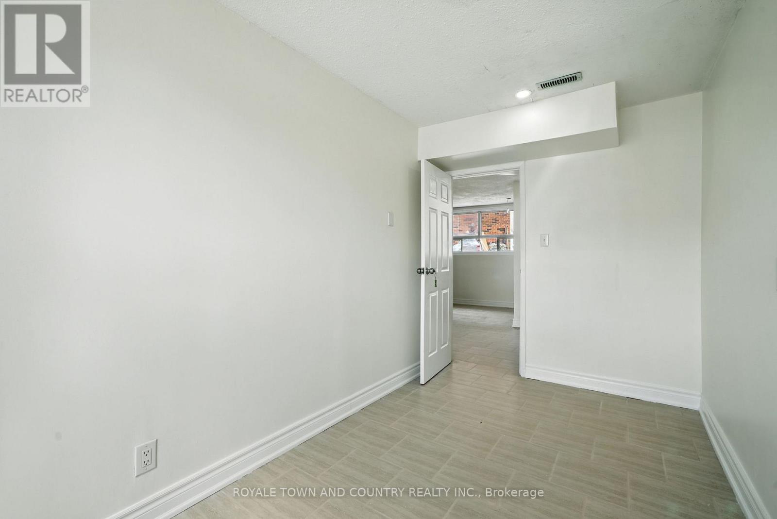 1 - 88 Mary Street W, Kawartha Lakes, Ontario  K9V 5G3 - Photo 14 - X12340411
