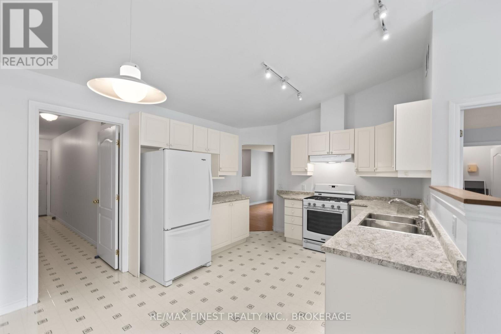 715 Millwood Drive, Kingston, Ontario  K7M 8Z2 - Photo 18 - X12449056