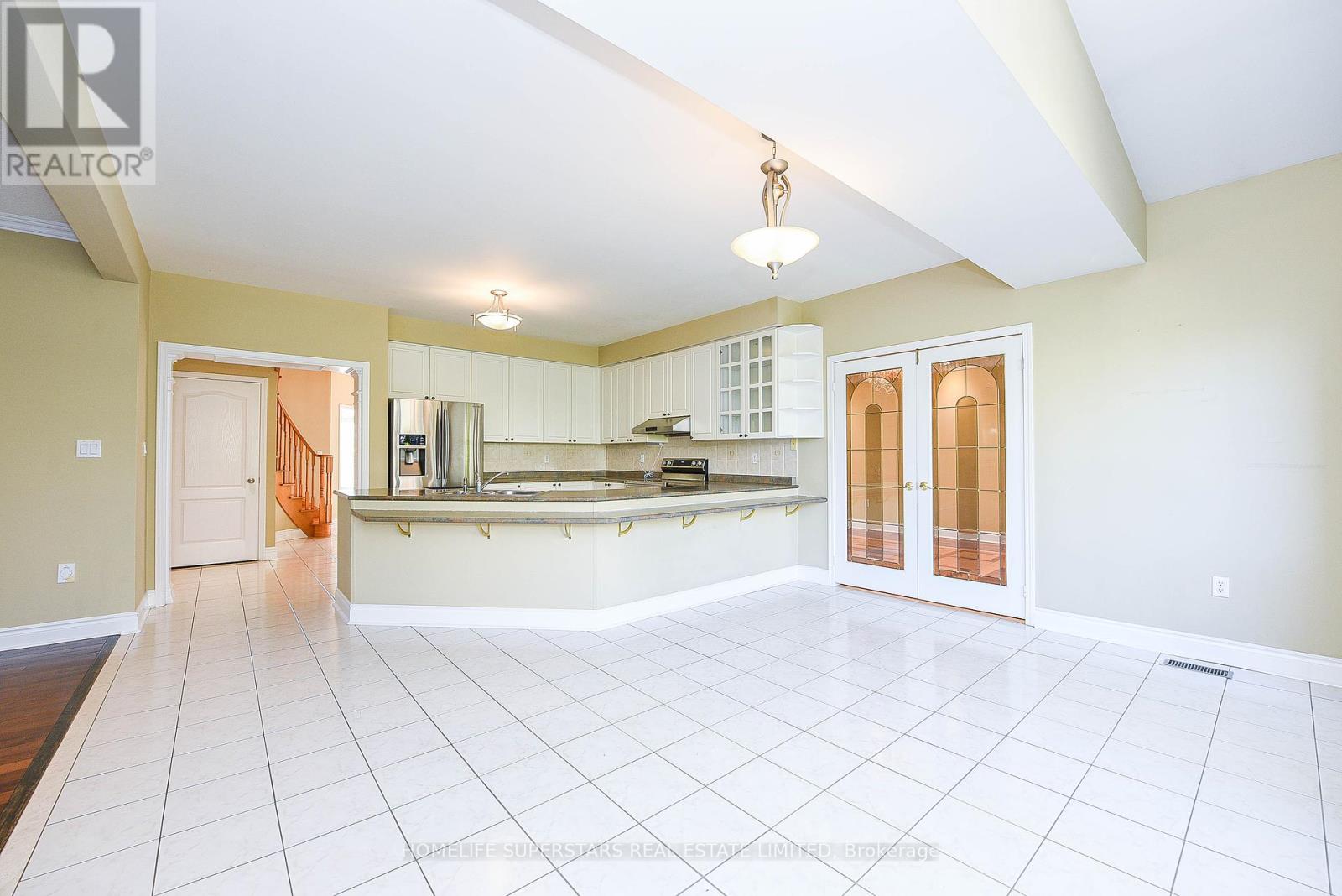1649 Westbridge Way, Mississauga, Ontario  L5N 7S8 - Photo 12 - W12420288