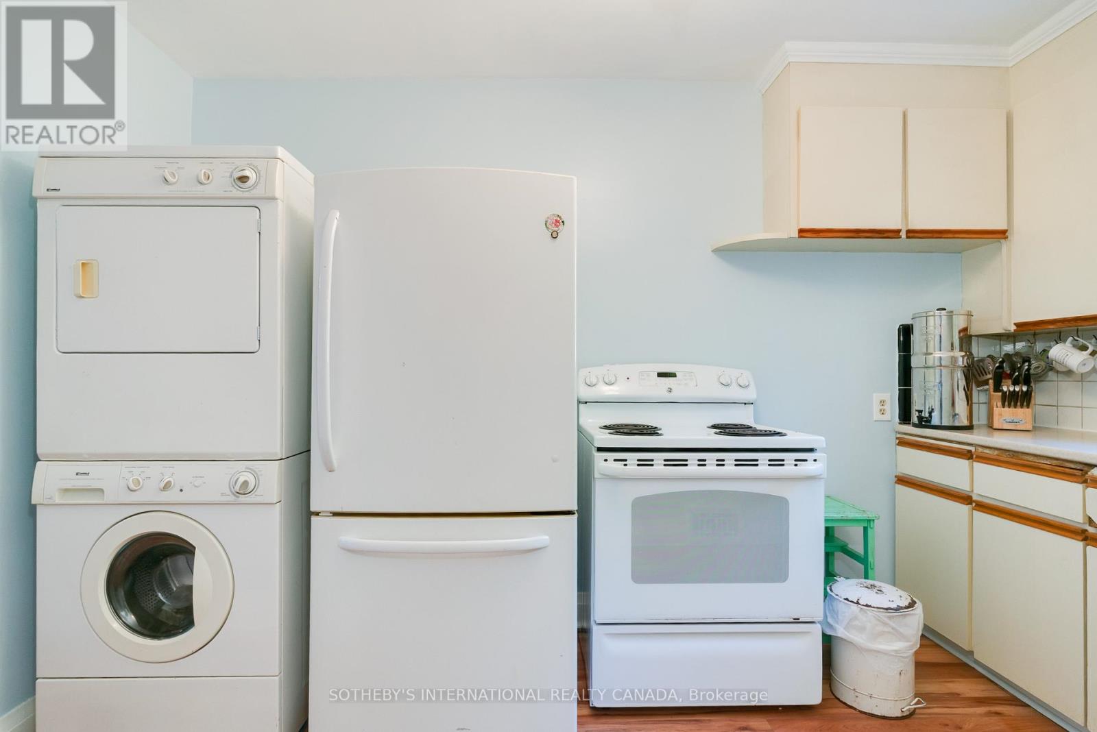 930 Eglinton Avenue E, Toronto, Ontario  M4G 2L3 - Photo 18 - C12452803