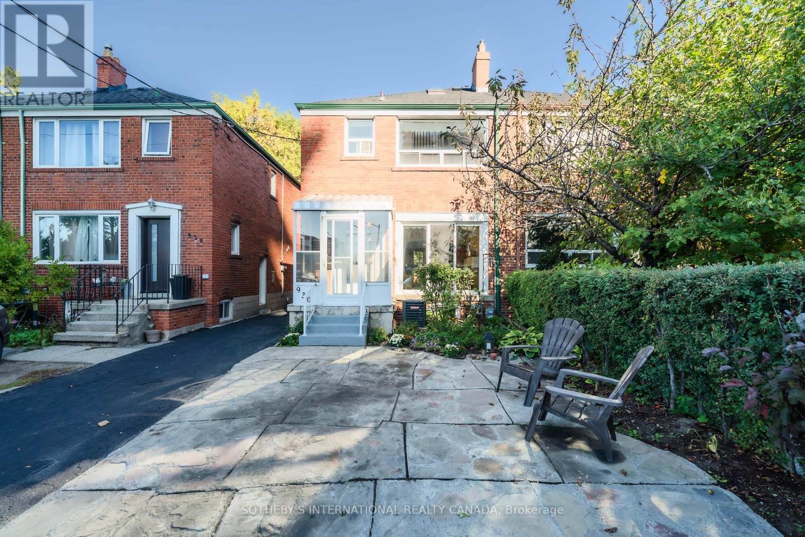 930 Eglinton Avenue E, Toronto, Ontario  M4G 2L3 - Photo 2 - C12452803