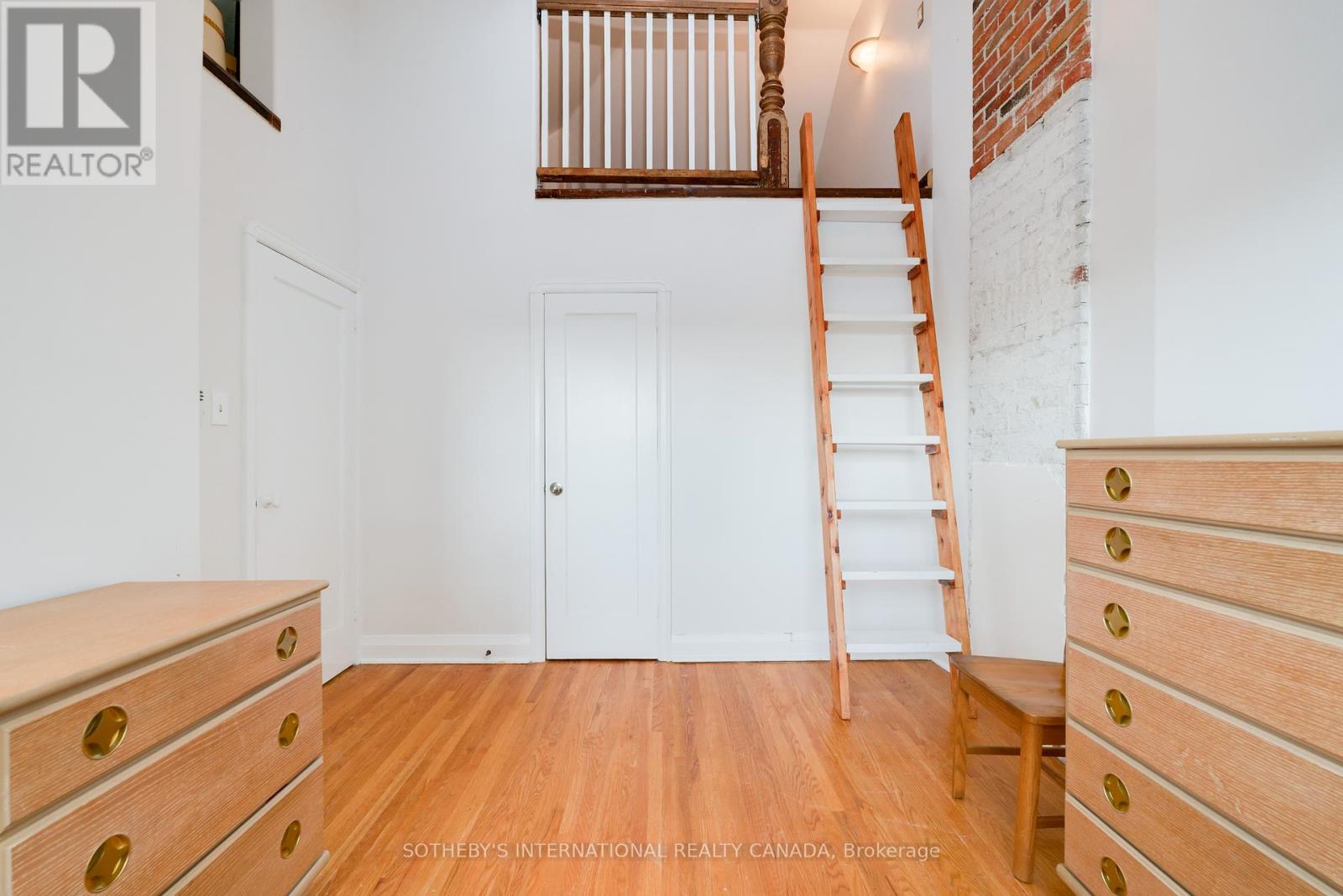 930 Eglinton Avenue E, Toronto, Ontario  M4G 2L3 - Photo 23 - C12452803