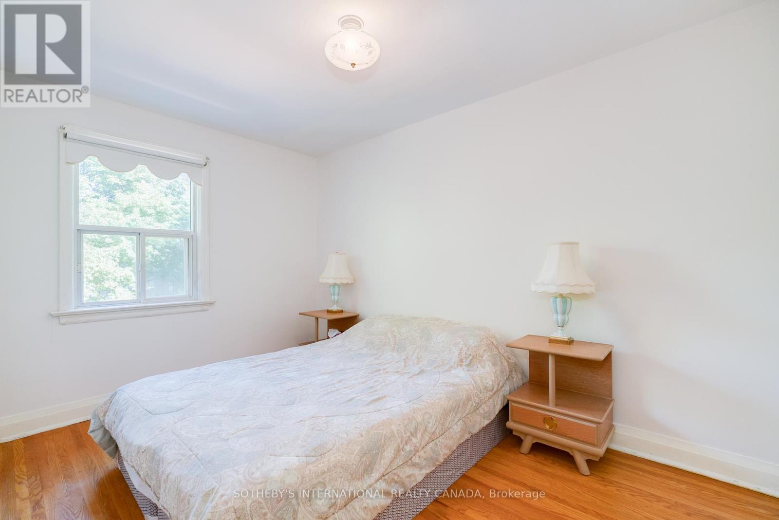 930 Eglinton Avenue E, Toronto, Ontario  M4G 2L3 - Photo 28 - C12452803