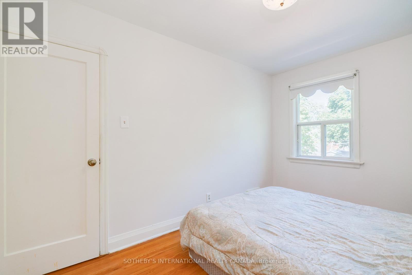 930 Eglinton Avenue E, Toronto, Ontario  M4G 2L3 - Photo 29 - C12452803