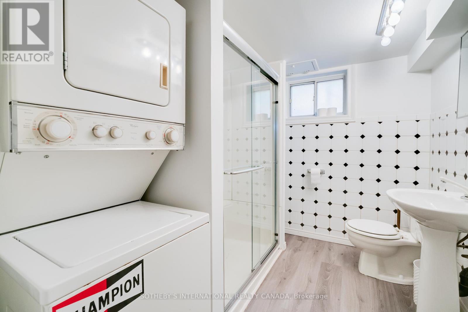 930 Eglinton Avenue E, Toronto, Ontario  M4G 2L3 - Photo 38 - C12452803