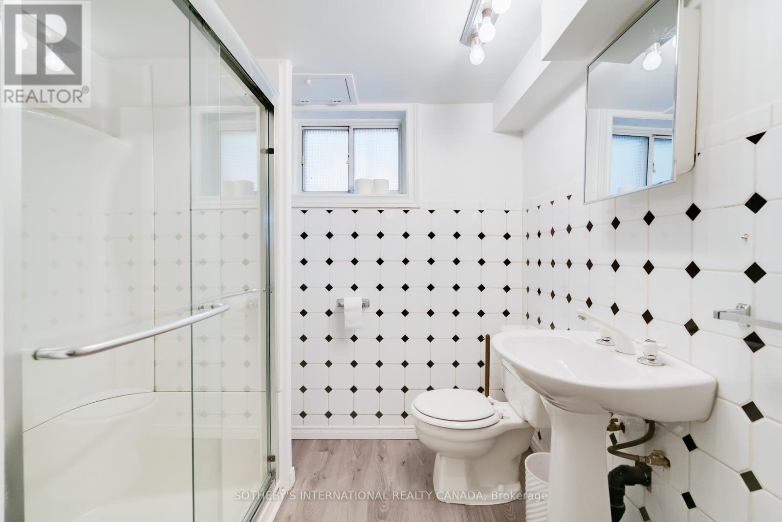 930 Eglinton Avenue E, Toronto, Ontario  M4G 2L3 - Photo 39 - C12452803