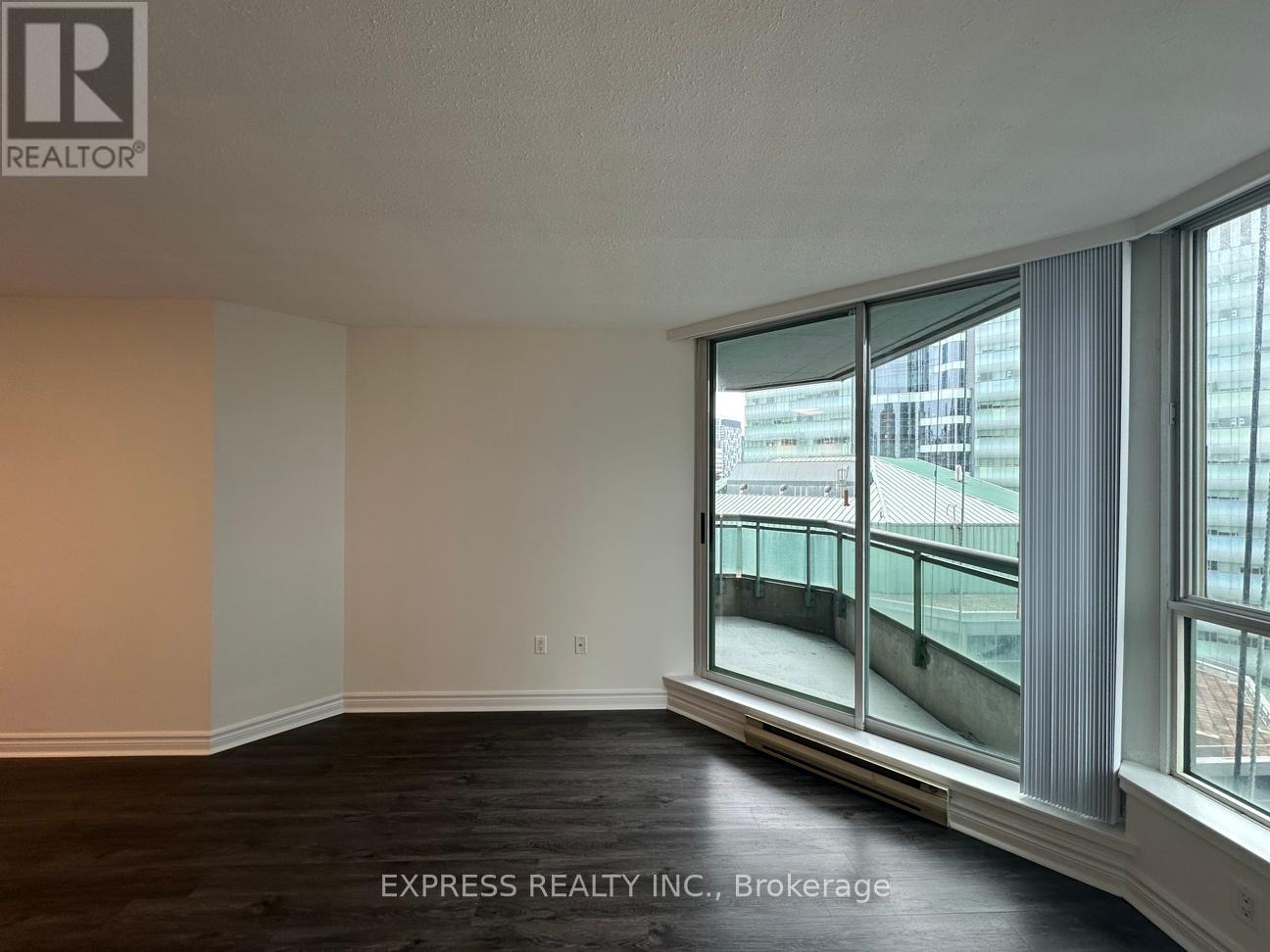 2702 - 38 Elm Street, Toronto, Ontario  M5G 2K5 - Photo 7 - C12452813