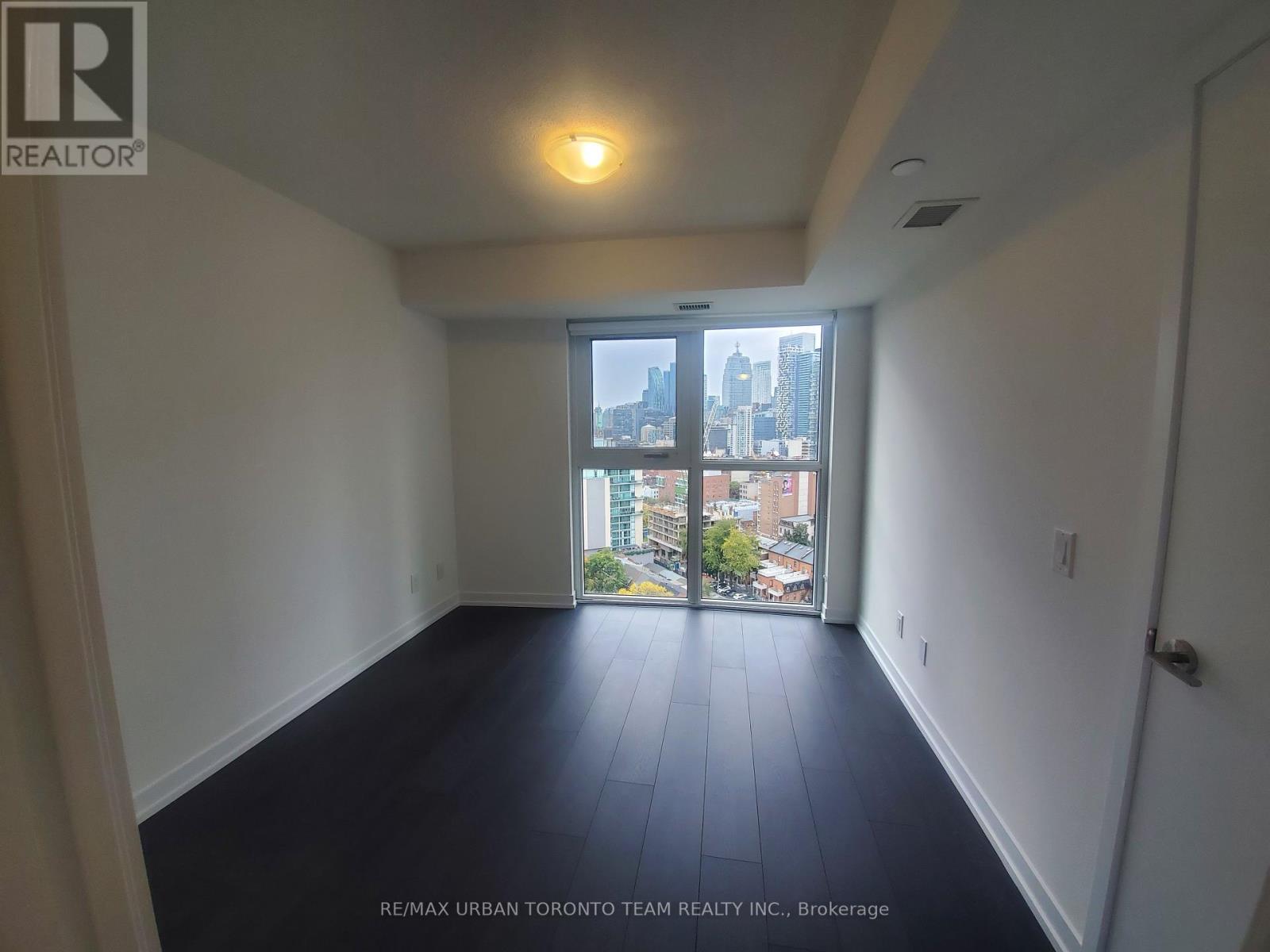 2205 - 219 Dundas Street E, Toronto, Ontario  M5A 0V1 - Photo 6 - C12452819