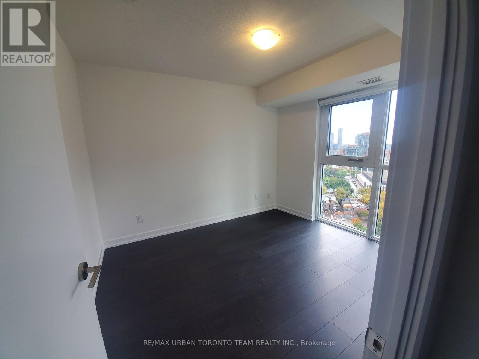2205 - 219 Dundas Street E, Toronto, Ontario  M5A 0V1 - Photo 7 - C12452819