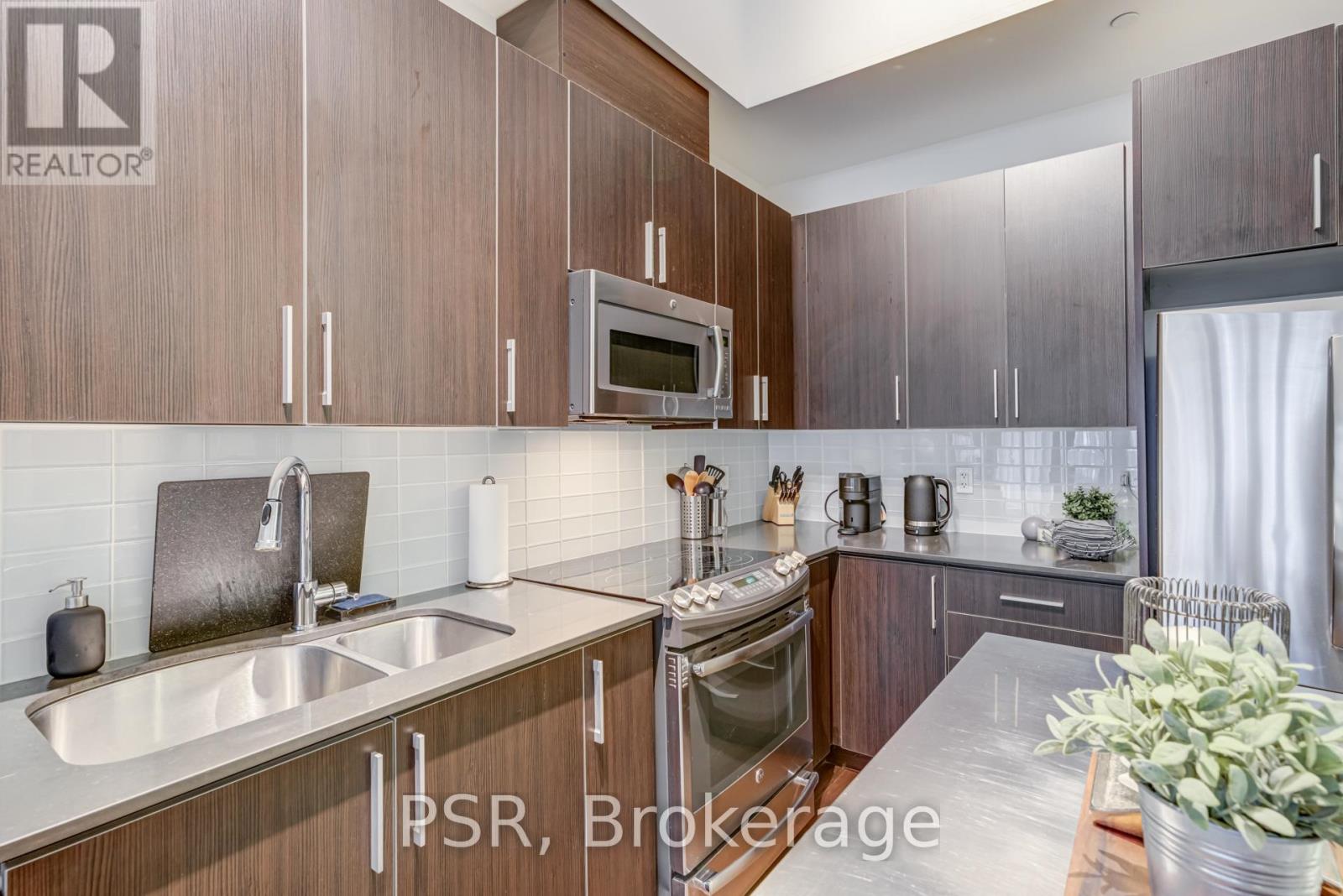 630 - 20 Bruyeres Mews, Toronto, Ontario  M5V 0G8 - Photo 13 - C12452826