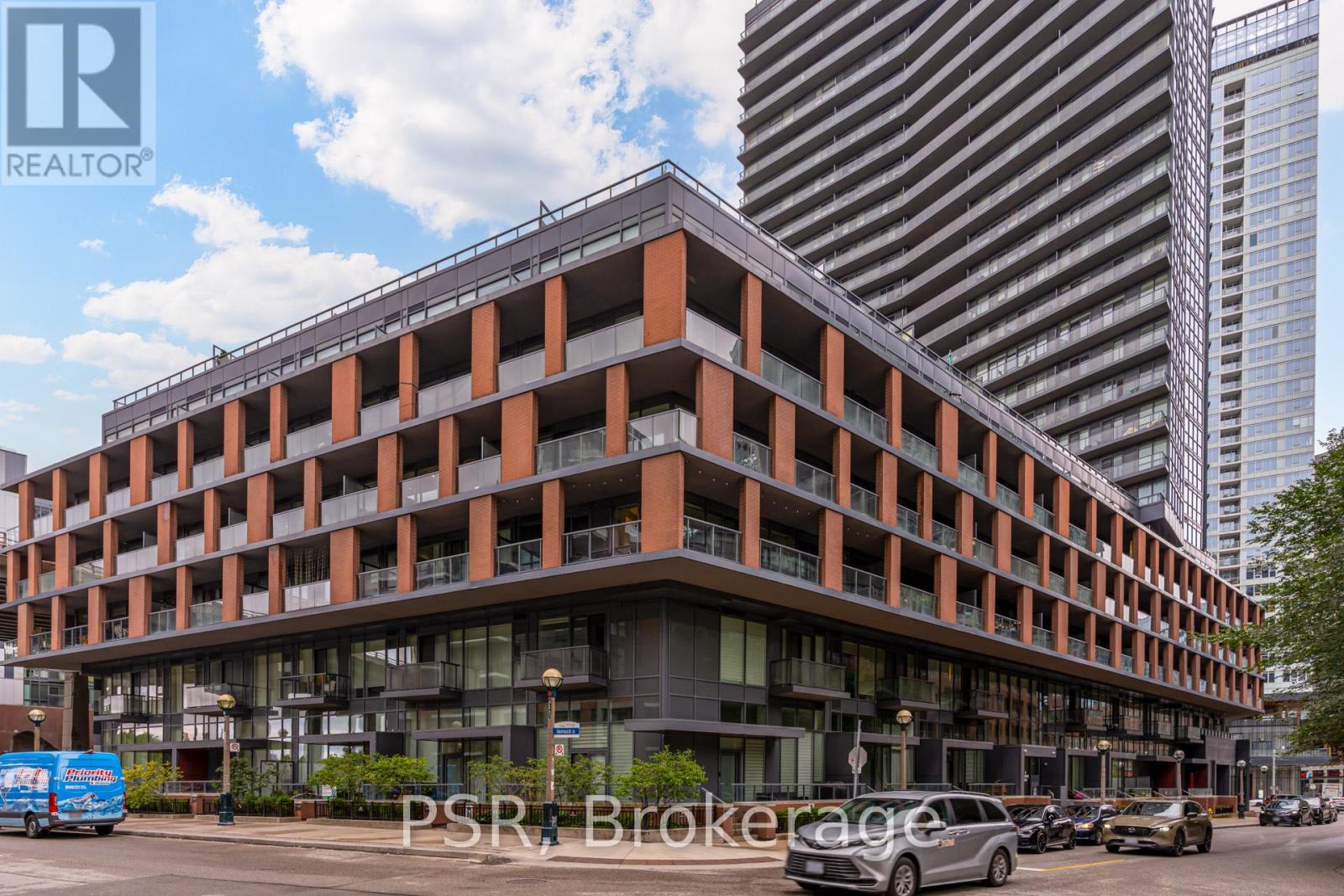 630 - 20 Bruyeres Mews, Toronto, Ontario  M5V 0G8 - Photo 2 - C12452826