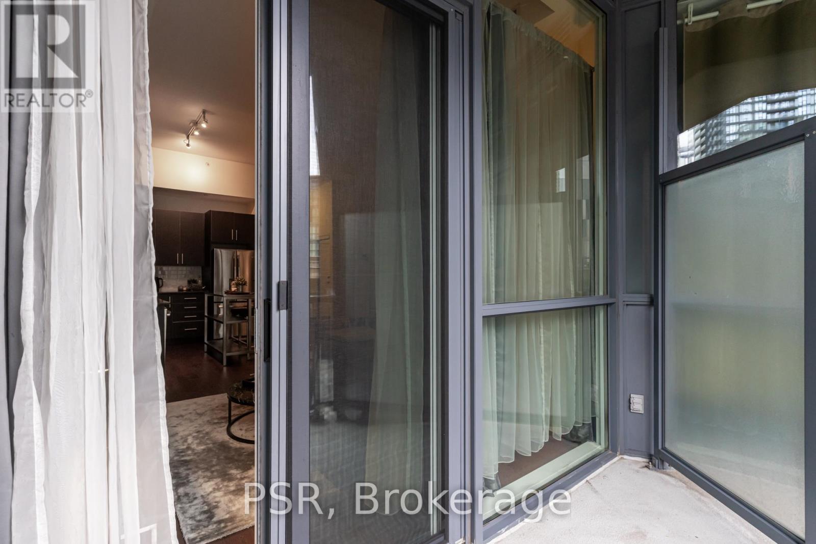 630 - 20 Bruyeres Mews, Toronto, Ontario  M5V 0G8 - Photo 28 - C12452826